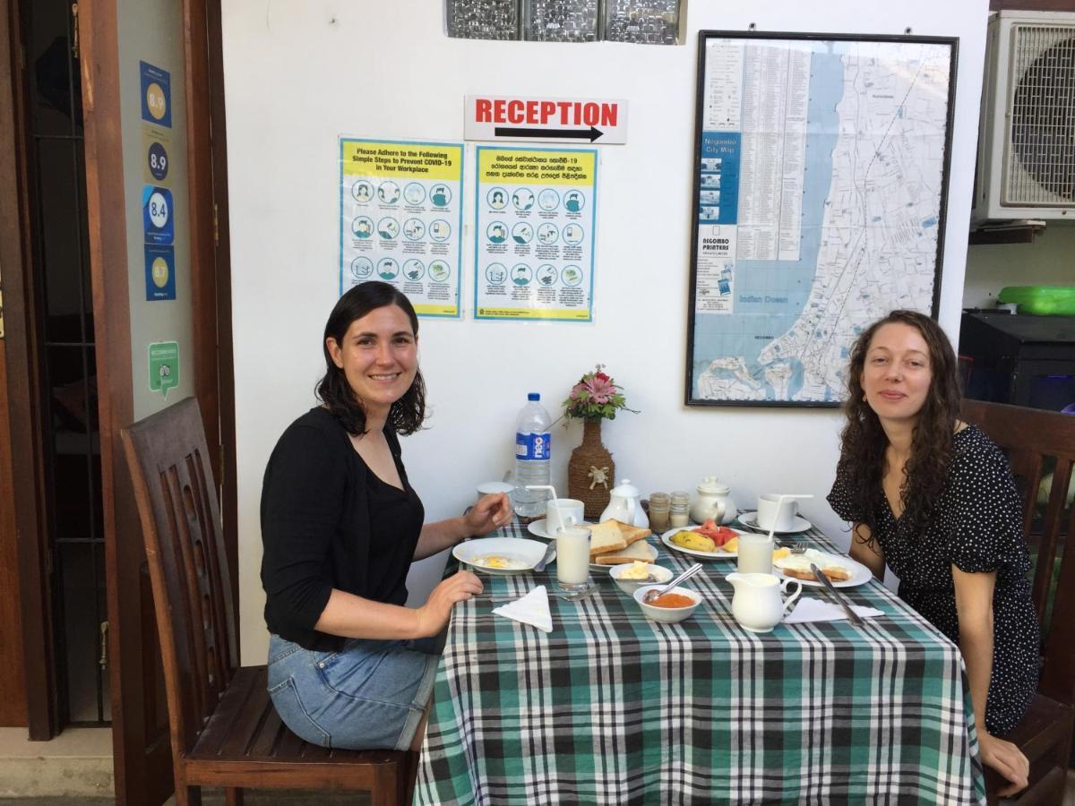 Anna Tourist Inn Негомбо Екстериор снимка