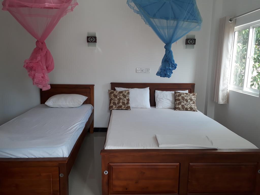 Anna Tourist Inn Негомбо Екстериор снимка