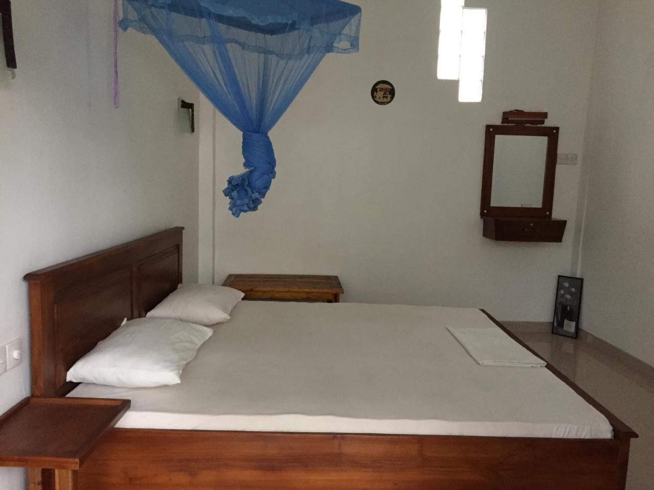 Anna Tourist Inn Негомбо Екстериор снимка