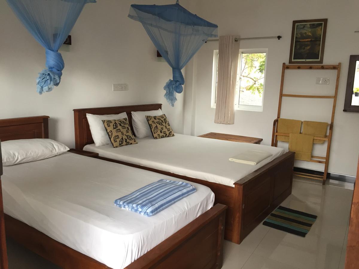 Anna Tourist Inn Негомбо Екстериор снимка